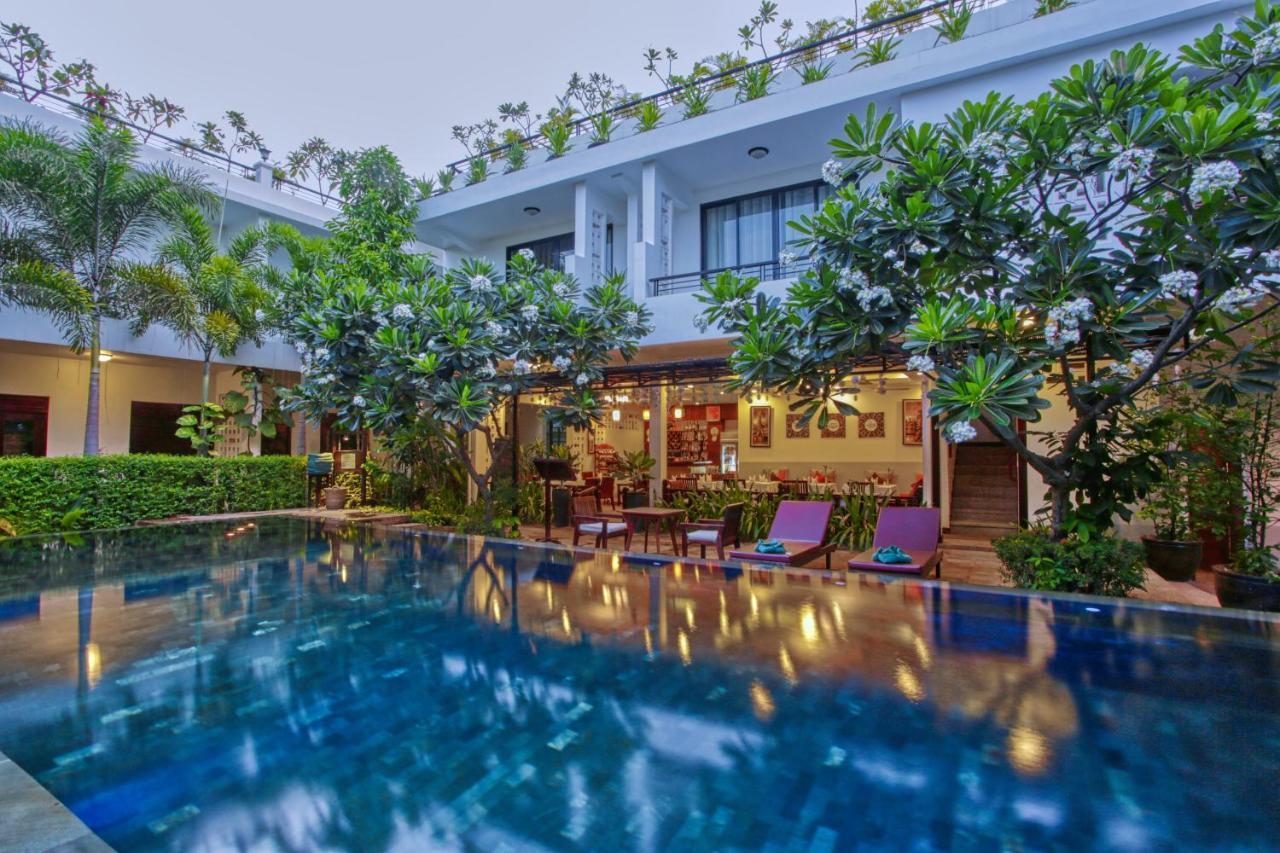 The Moon Residence & Spa Siem Reap Exteriör bild