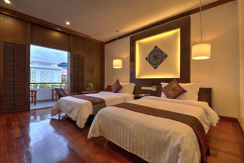 The Moon Residence & Spa Siem Reap Exteriör bild