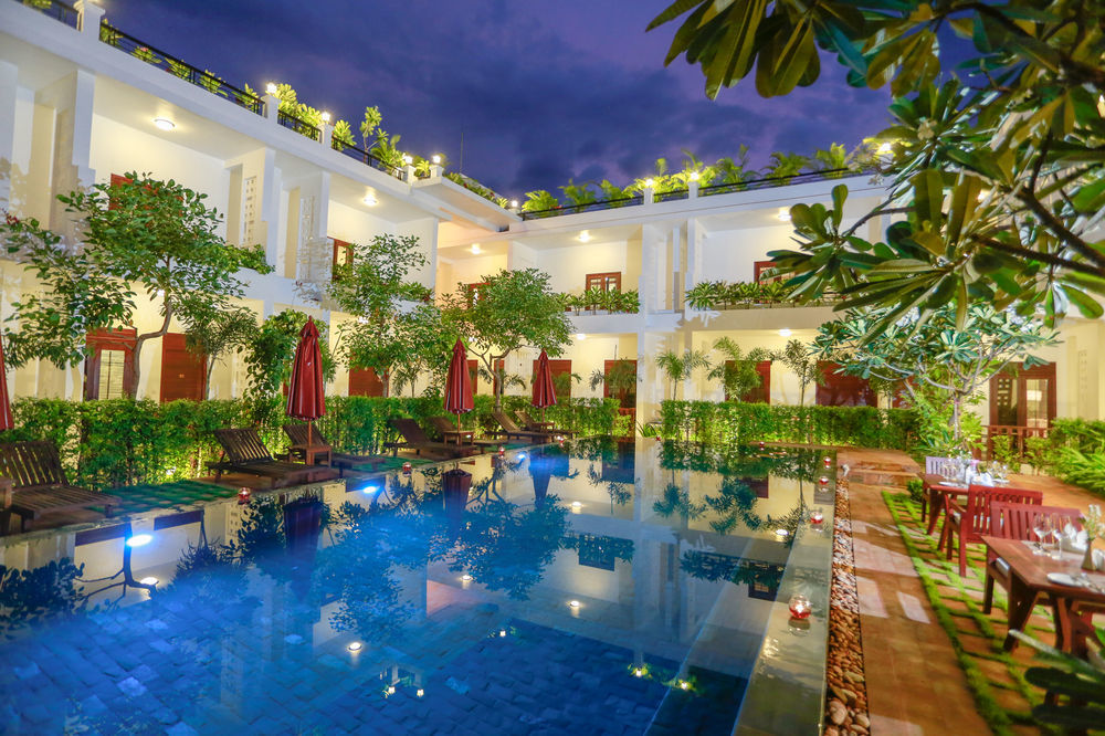 The Moon Residence & Spa Siem Reap Exteriör bild