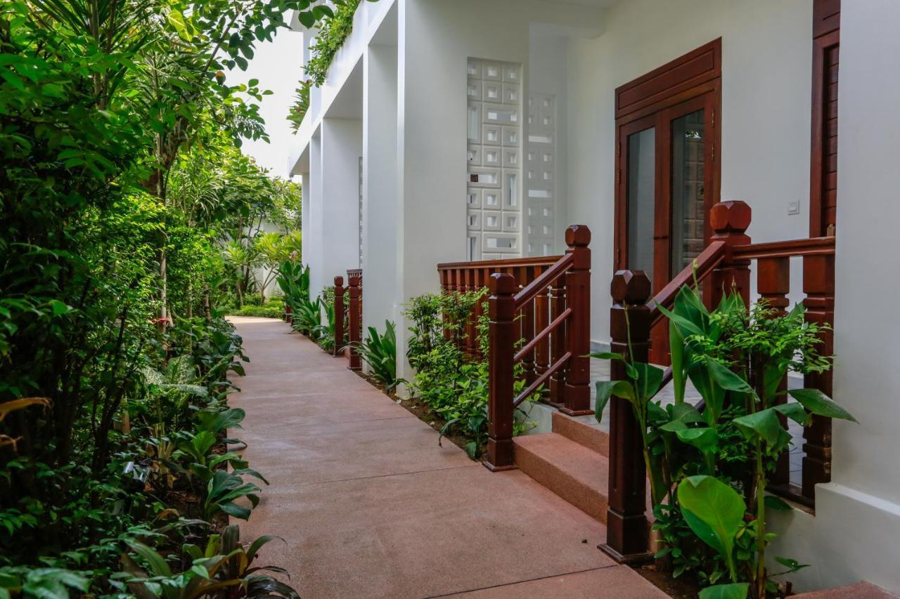 The Moon Residence & Spa Siem Reap Exteriör bild